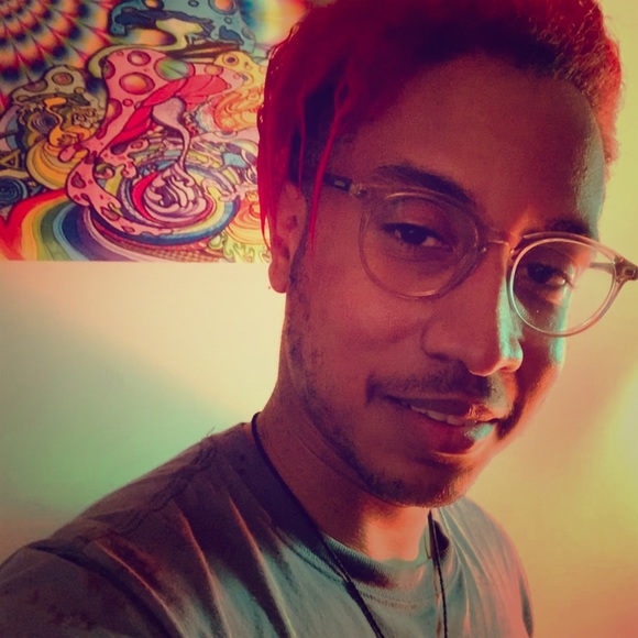 Meet your Posher, Micah - Picture 1 of 1